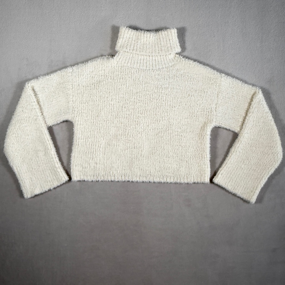 Aerie Sweater Womens Medium Ivory Soft Fuzzy Cropped Turtleneck Pullover